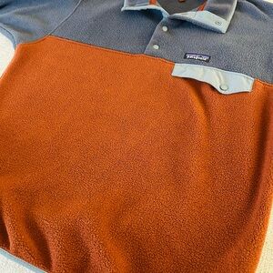 Patagonia Men's Lightweight Synchilla Snap T Fleece Pullover - Orange and Gray